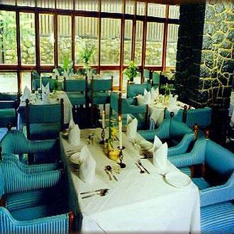 Hotel Broadway Srīnagar 外观 照片