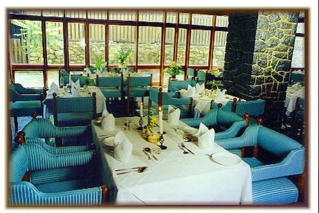 Hotel Broadway Srīnagar 外观 照片