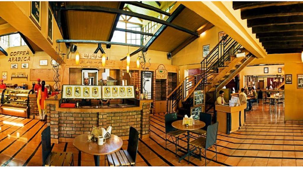Hotel Broadway Srīnagar 外观 照片